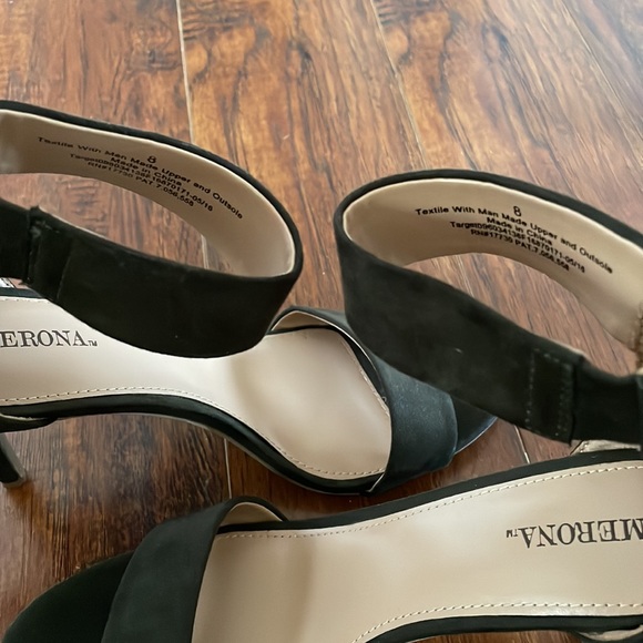 Heels - Picture 2 of 3